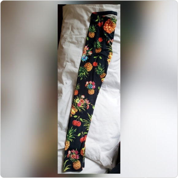 Fruit Burst Leggins - Picture 2 of 2